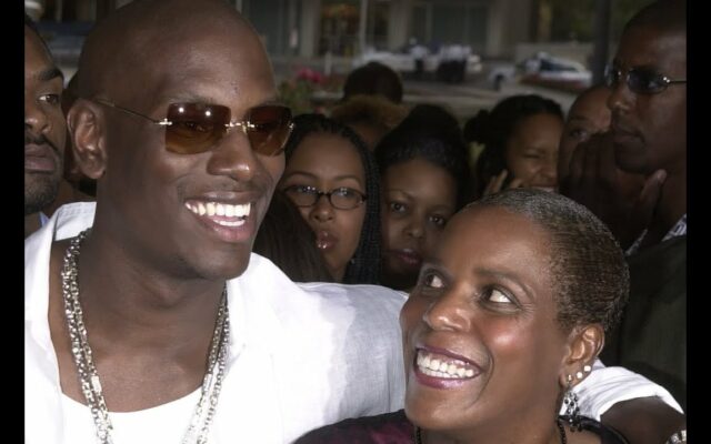 Tyrese Breaks Down After R. Kelly’s Jailhouse Message